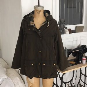 Barbour Wax cape size UK 8, US 4.